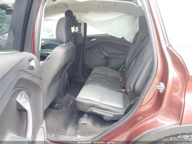 1FMCU9GD2JUB06695 Ford ESCAPE SE