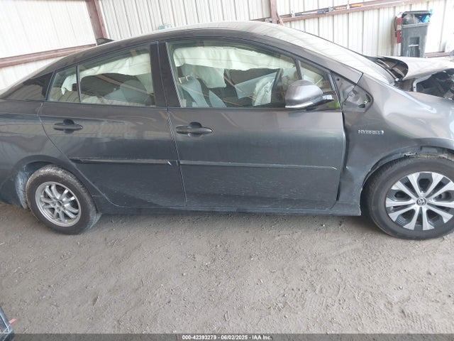 JTDL9RFU5K3002989 Toyota 2zr-fxe,1nm