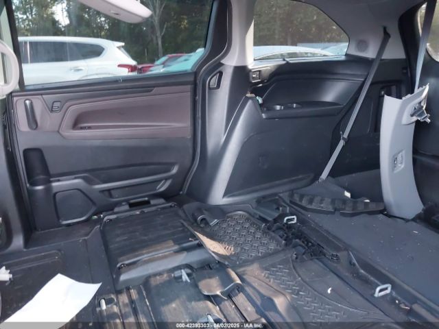 5FNRL6H97JB051048 Honda Odyssey Elite