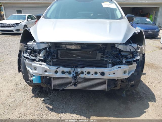 1FMCU9G95HUD37371 Ford ESCAPE SE