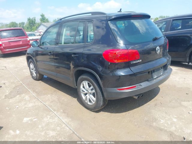 2016 VOLKSWAGEN TIGUAN WVGAV7AX9GW525250 Photo 2