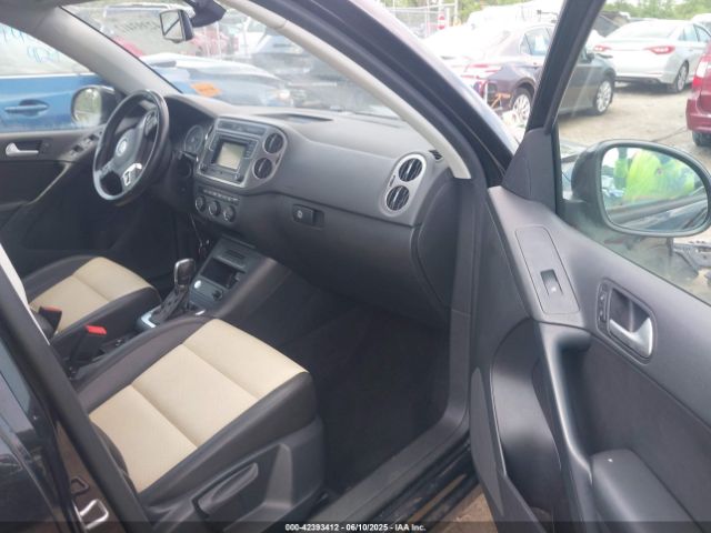 2016 VOLKSWAGEN TIGUAN WVGAV7AX9GW525250 Photo 4