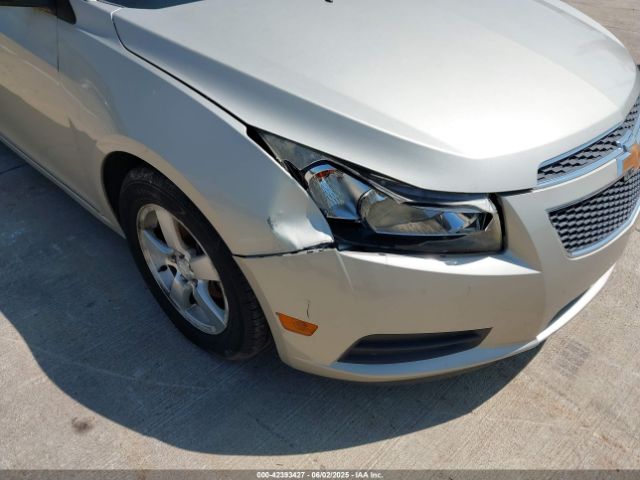 1G1PC5SB6E7196812 Chevrolet Cruze 1lt Auto