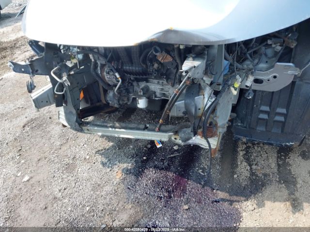 JA4AZ3A3XGZ049548 Mitsubishi Outlander Es