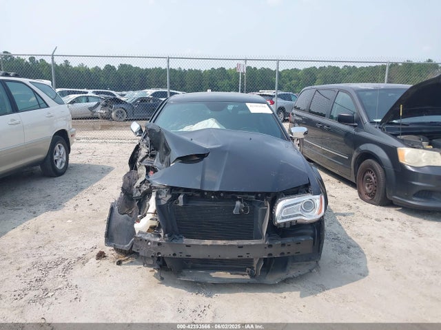 Chrysler 300 2014 2C3CCAEG0EH181026 Image 12