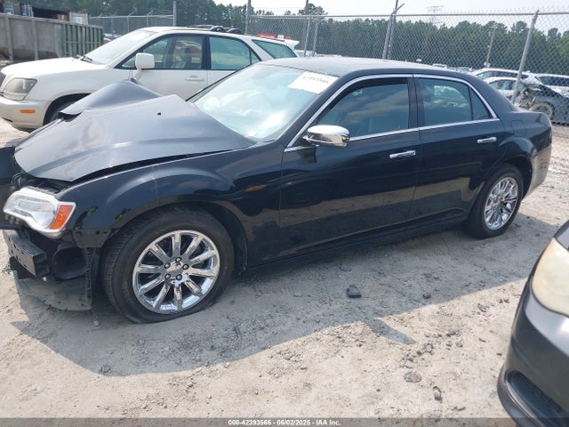 Chrysler 300 2014 2C3CCAEG0EH181026 Image 2