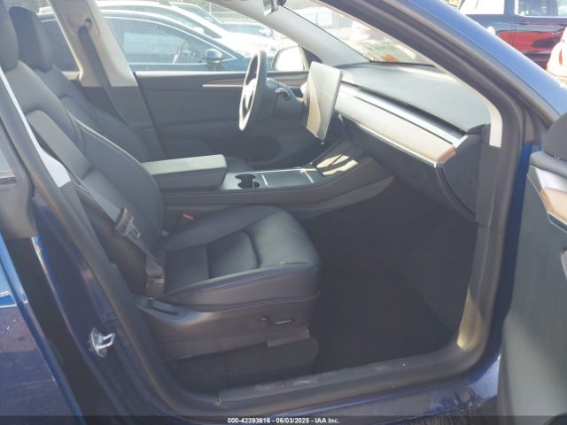 2023 TESLA MODEL Y 7SAYGDEE0PF671726 Photo 4
