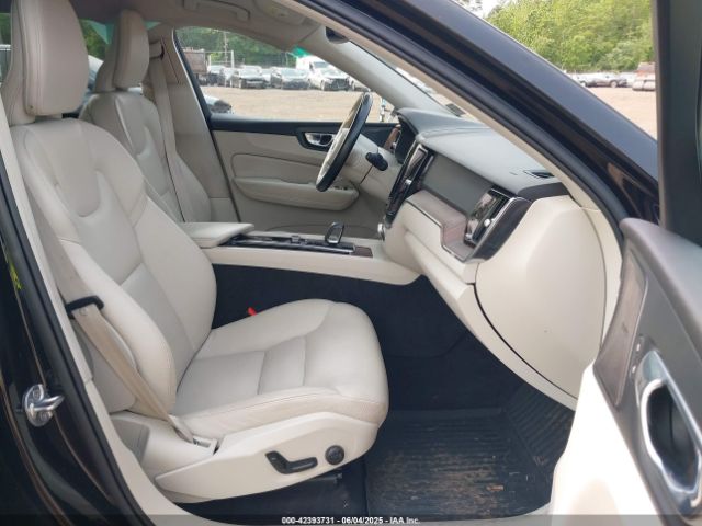 2022 VOLVO XC60 YV4L12RK4N1003248 Photo 4