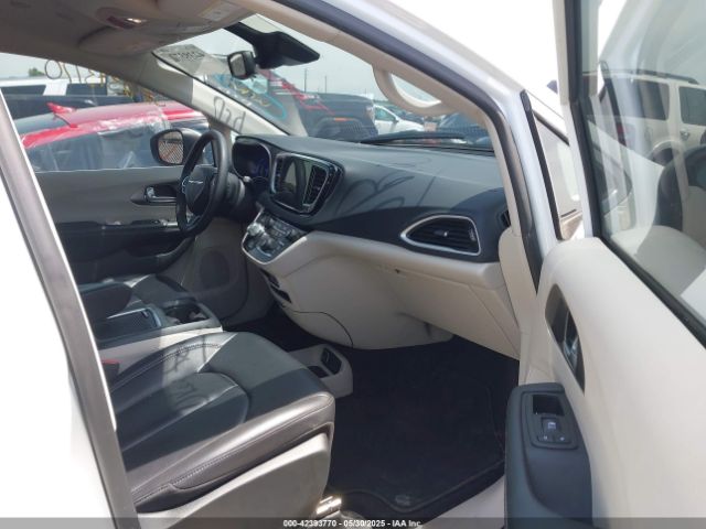 2C4RC1BG5PR601256 Chrysler Pacifica Touring L