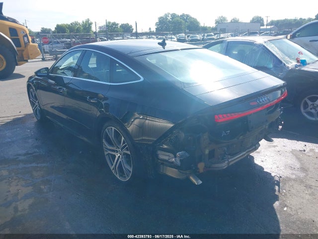 2019 AUDI A7 WAUV2AF21KN132315 Photo 2