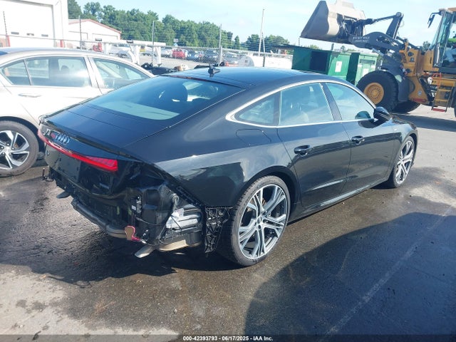 2019 AUDI A7 WAUV2AF21KN132315 Photo 3