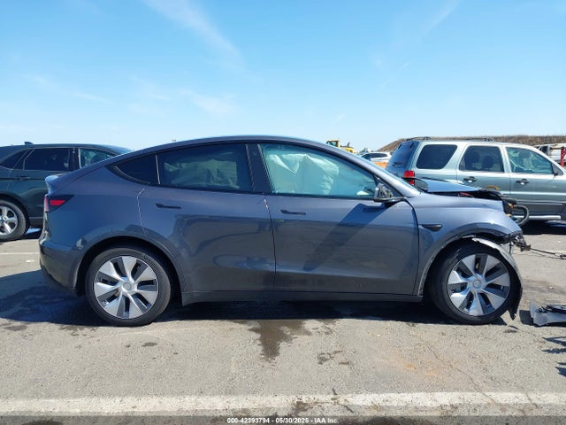 5YJYGDEE5MF066948 Tesla Model Y