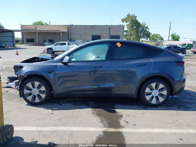 5YJYGDEE5MF066948 Tesla Model Y