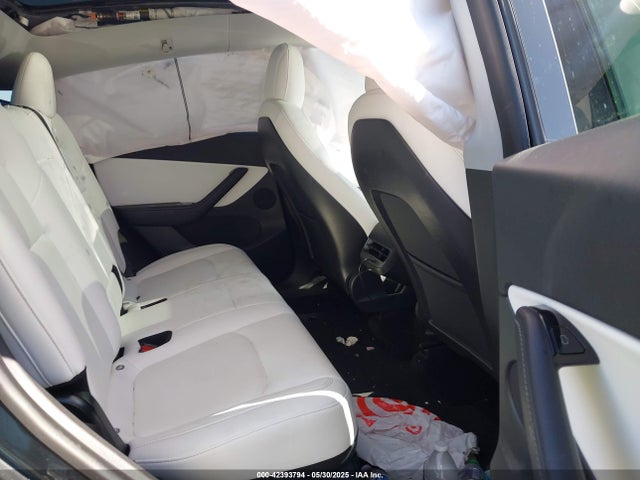 5YJYGDEE5MF066948 Tesla Model Y