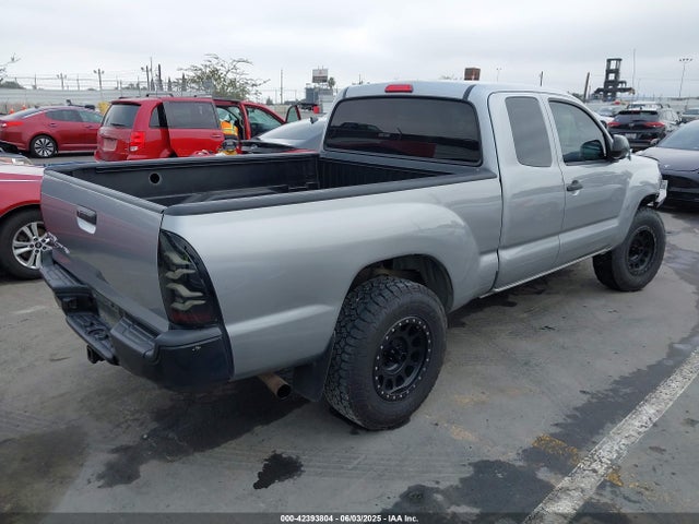 Toyota 2tr-fe 2015 5TFTX4CN2FX061728 Image 4