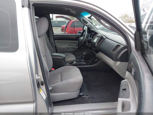 Toyota 2tr-fe 2015 5TFTX4CN2FX061728 Image 5