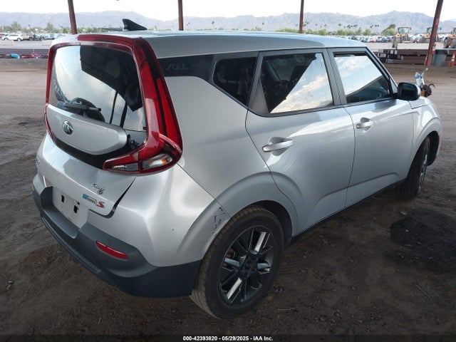 KNDJ23AU1M7795865 KIA mpi nu