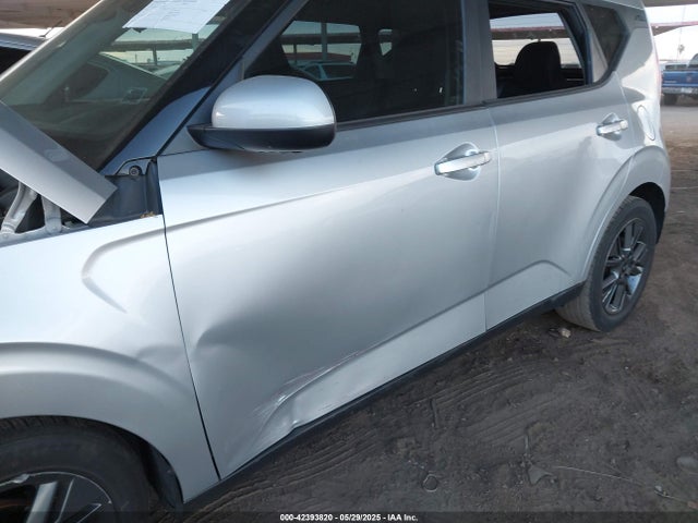 KNDJ23AU1M7795865 KIA mpi nu