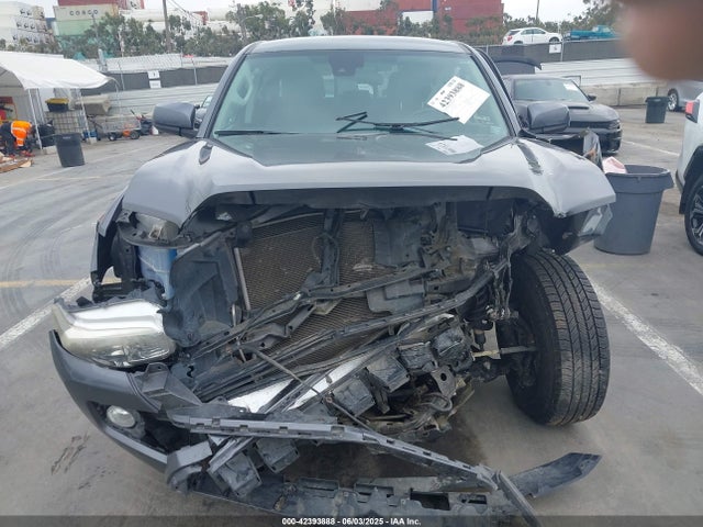 5TFAX5GN3KX149981 Toyota 2tr-fe