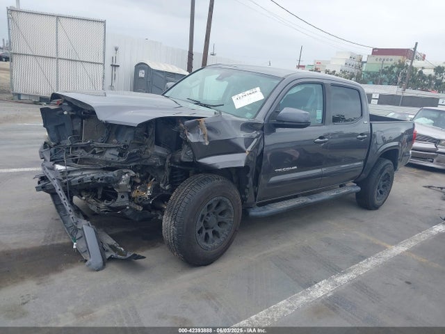5TFAX5GN3KX149981 Toyota 2tr-fe