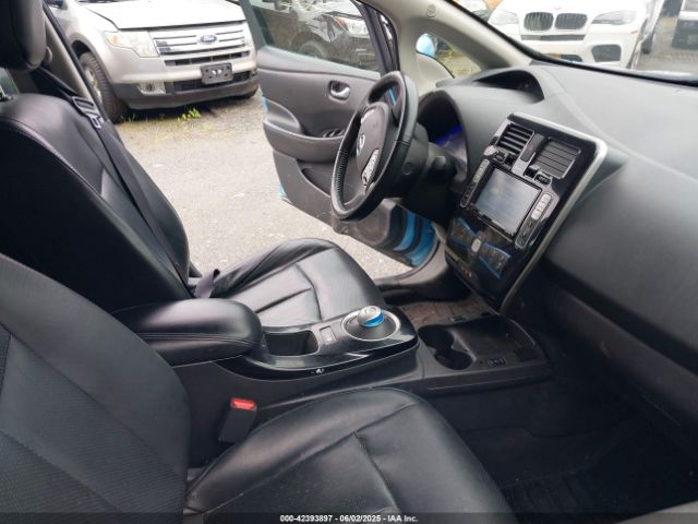 1N4AZ0CP3FC313933 Nissan Leaf Sl