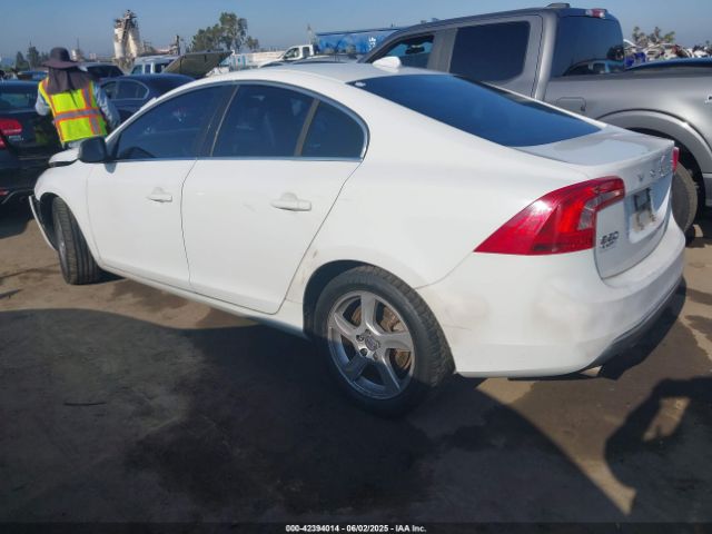 2012 VOLVO S60 YV1622FS0C2056306 Photo 2