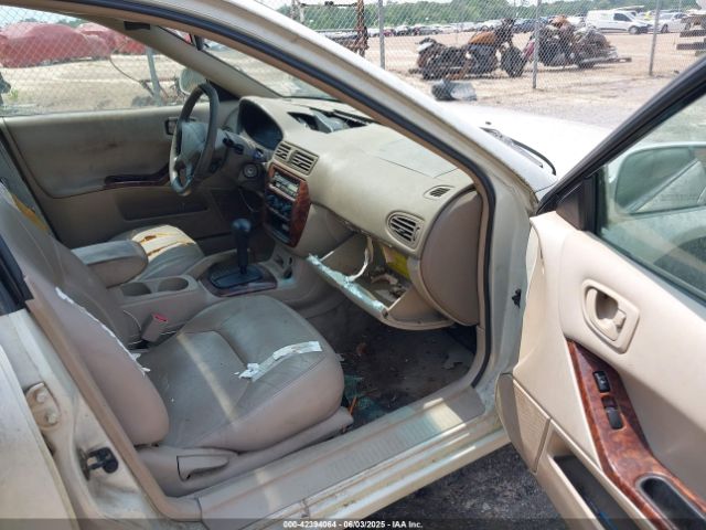 2000 MITSUBISHI GALANT 4A3AA46GXYE139268 Photo 4