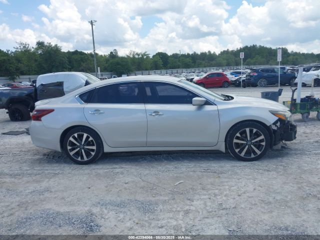 1N4AL3AP7HC126624 Nissan 2017