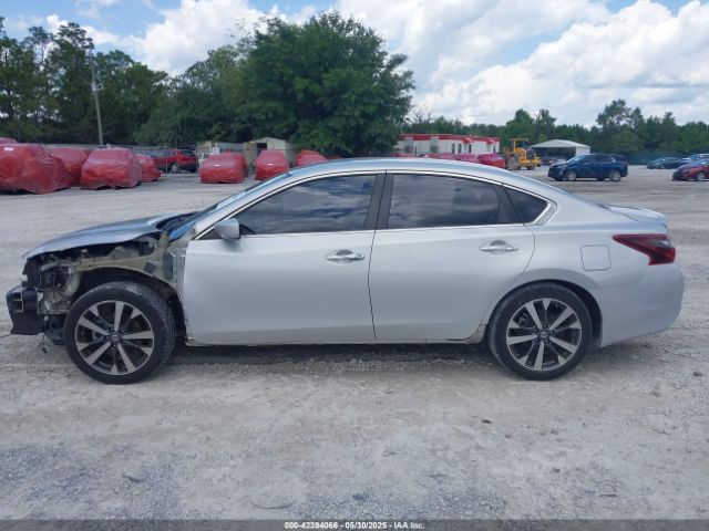 1N4AL3AP7HC126624 Nissan 2017