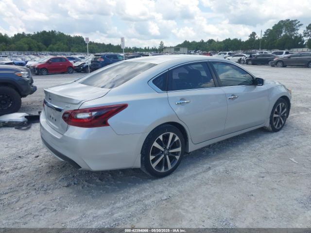 1N4AL3AP7HC126624 Nissan 2017