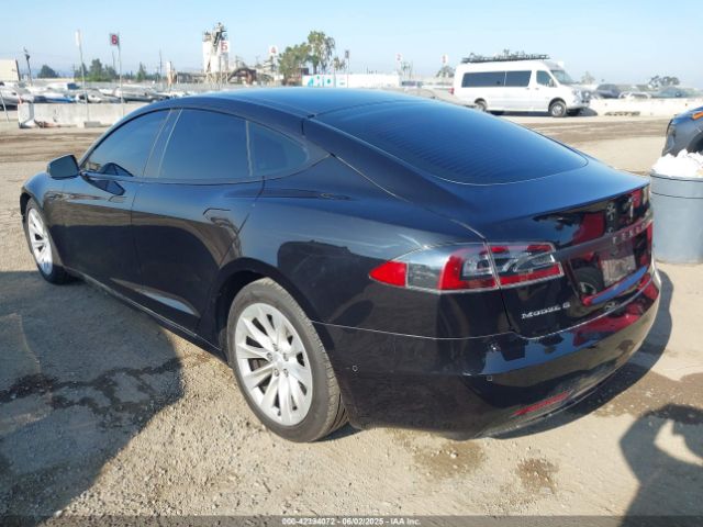 2018 TESLA MODEL S 5YJSA1E21JF264708 Photo 2