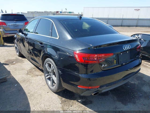 2017 AUDI A4 WAUENAF48HN000637 Photo 2