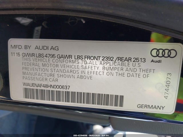 2017 AUDI A4 WAUENAF48HN000637 Photo 8