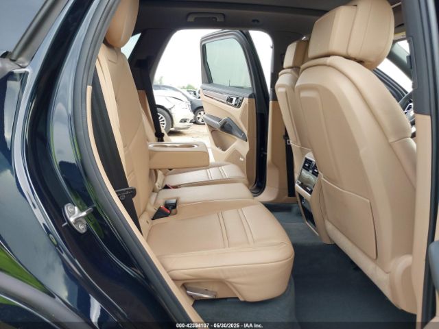 2021 PORSCHE CAYENNE WP1AA2AY5MDA04835 Photo 7