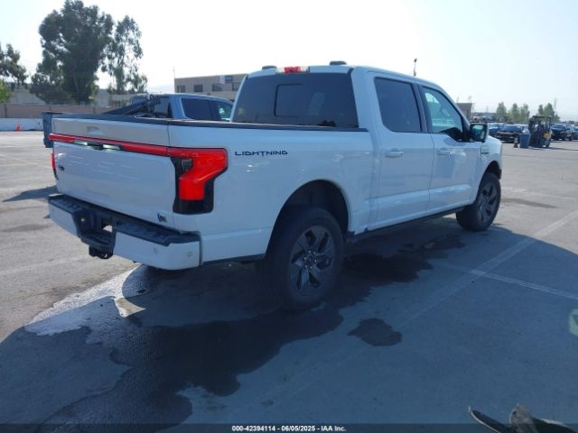 2023 FORD F-150 LIGHTNING 1FTVW1EVXPWG17251 Photo 3