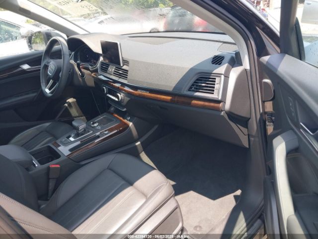 WA1BNAFY2K2136919 Audi Q5 45 Premium