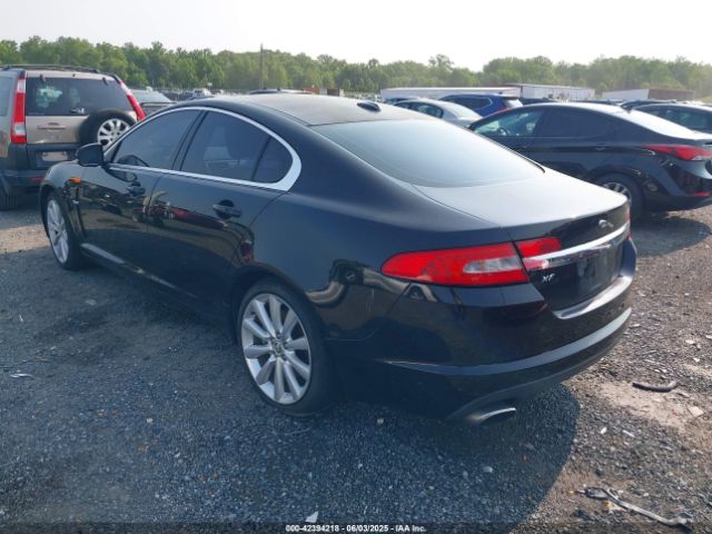 2011 JAGUAR XF SAJWA0GB3BLR84438 Photo 2