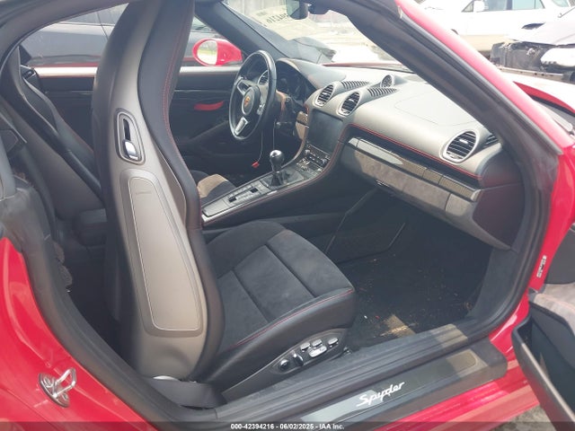 WP0CC2A80LS240291 Porsche 718 Spyder