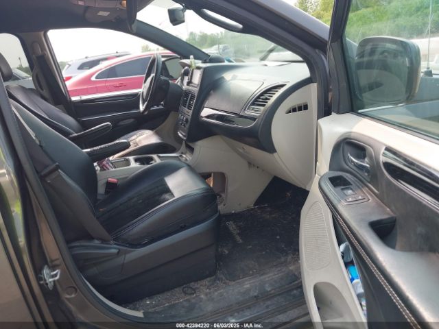 2C4RDGCG2HR711522 Dodge Grand Caravan Sxt