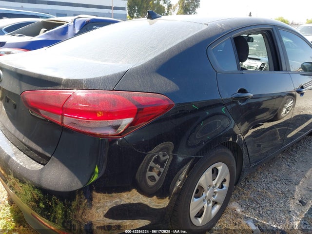 3KPFK4A77HE140251 KIA FORTE LX