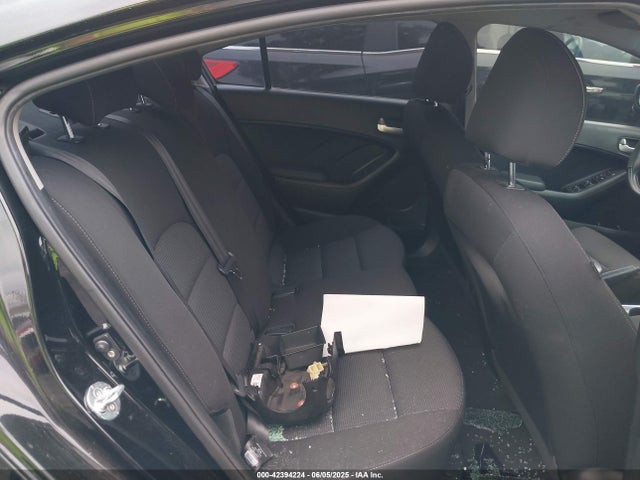3KPFK4A77HE140251 KIA FORTE LX