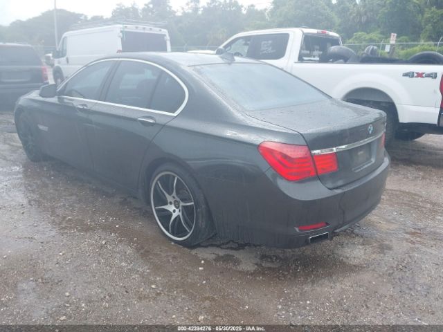 2011 BMW 750I WBAKC6C54BC394675 Photo 2