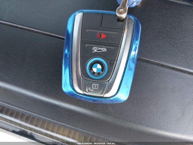 WBY2Z2C59GV675651 BMW I8
