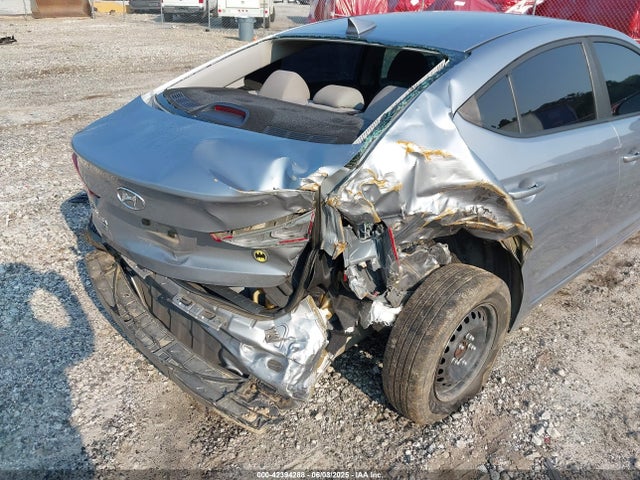 Hyundai Elantra 2017 5NPD74LF8HH112001 Image 6