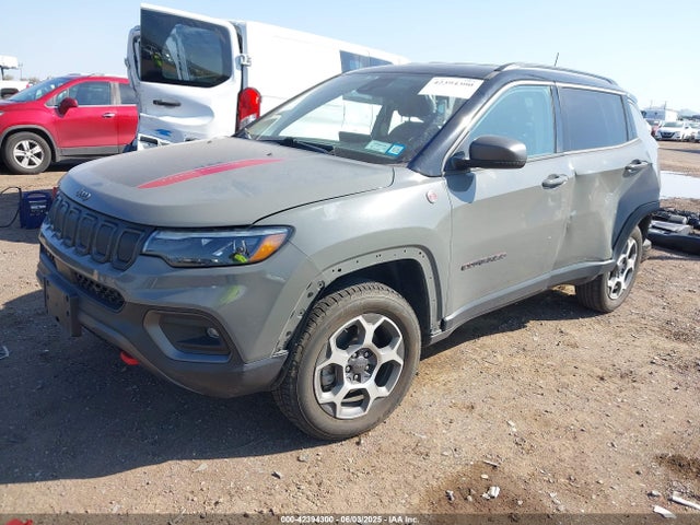 Jeep Compass 2022 3C4NJDDB3NT152290 Image 2