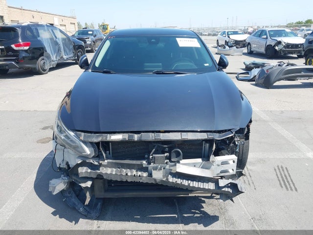 Nissan 2021 2021 1N4BL4DV7MN326681 Image 13