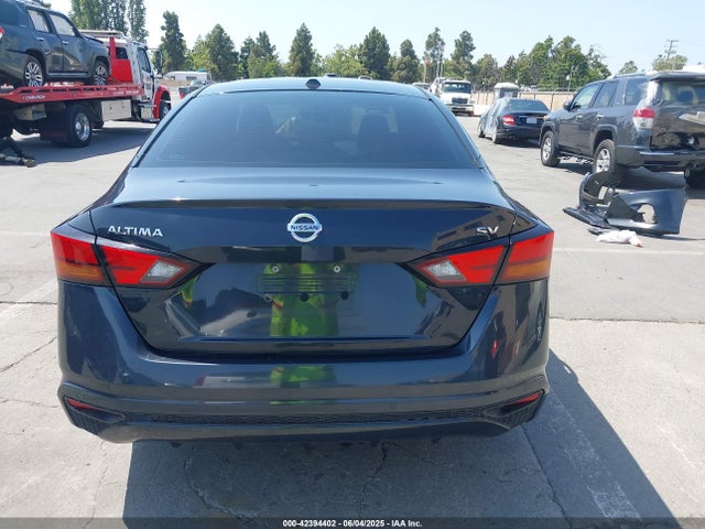 Nissan 2021 2021 1N4BL4DV7MN326681 Image 17