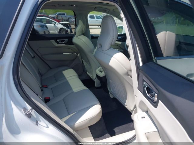 2019 VOLVO XC60 YV4A22RK8K1383226 Photo 7