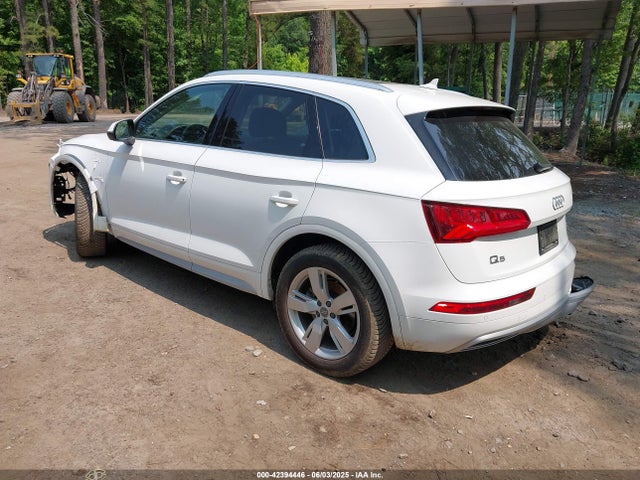 2018 AUDI Q5 WA1BNAFY1J2240493 Photo 2