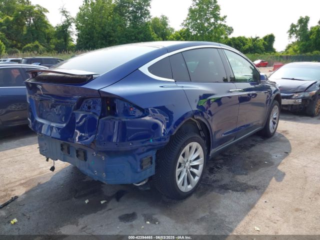 2018 TESLA MODEL X 5YJXCAE21JF142592 Photo 3